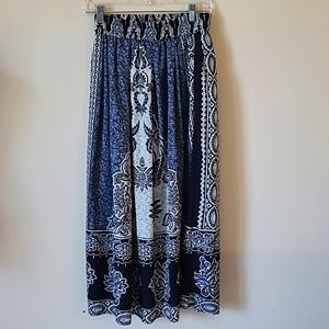 Metrowear skirt size S